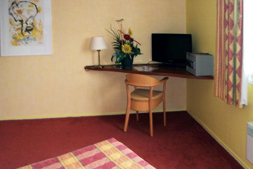 Les Colonnes Strasbourg Zenith Hotell Eckbolsheim Rum bild